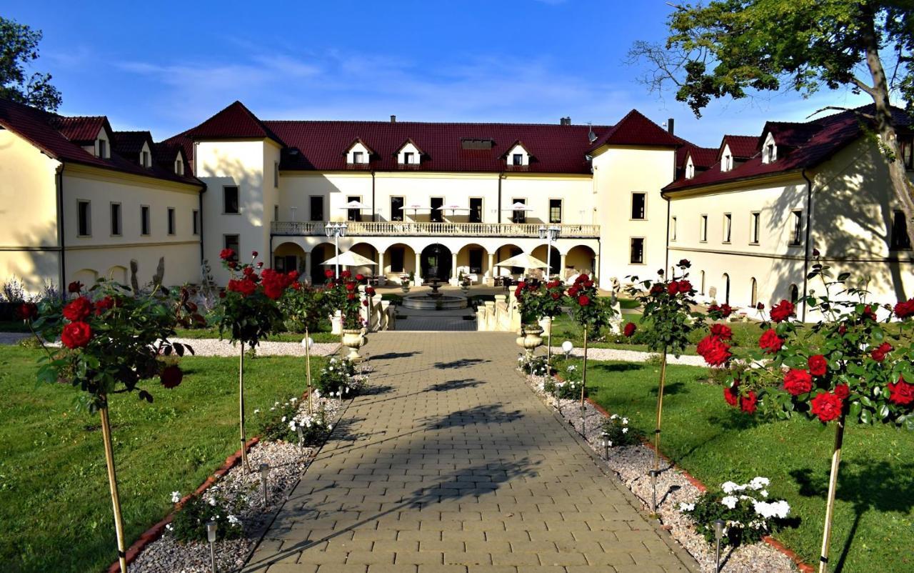 Zamek Kamenny Dvur 호텔 Kynsperk nad Ohri 외부 사진